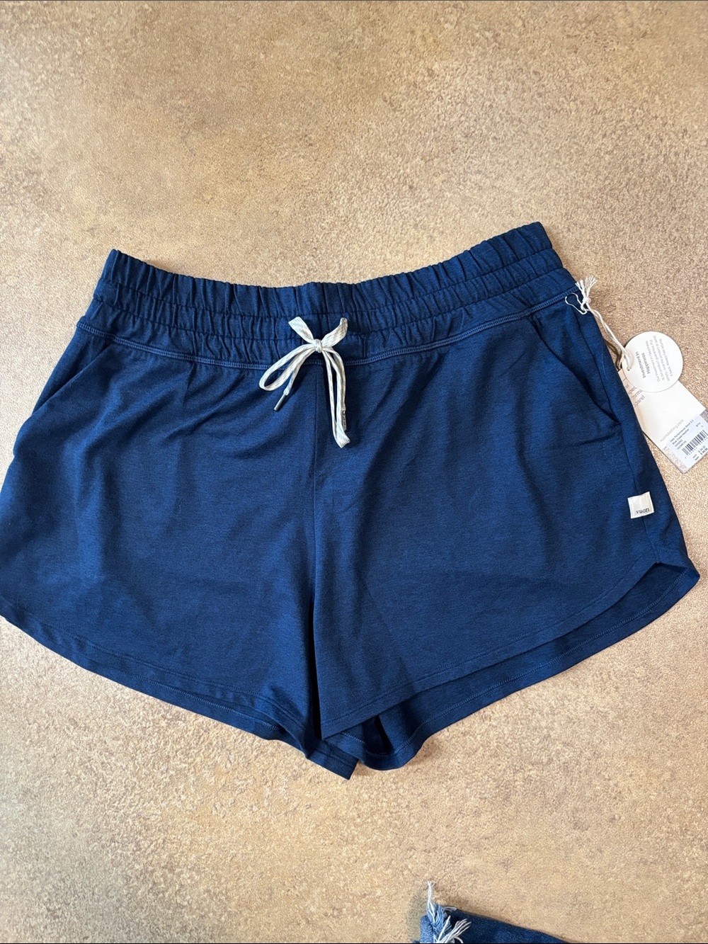 listing-status-banner